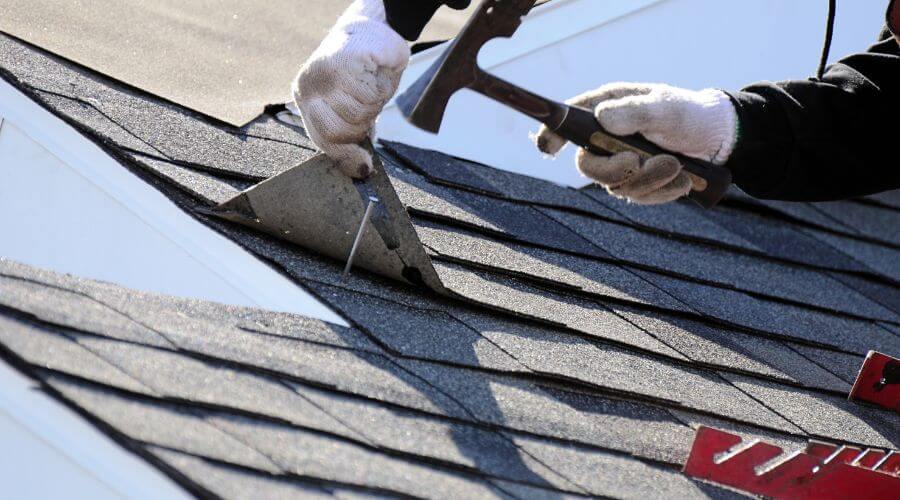 Professional residential roofers in Ravenwood, MO